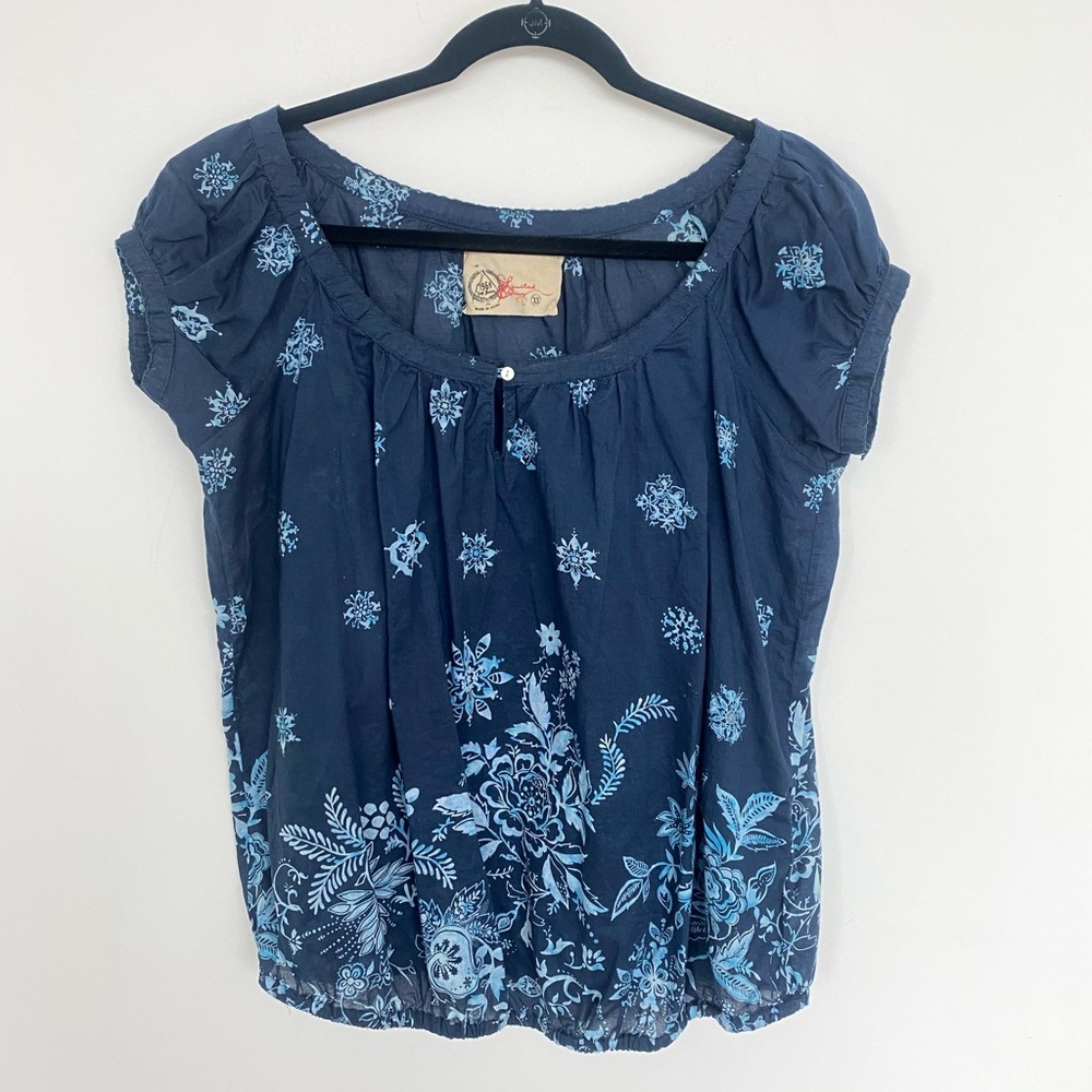 Gap Limited Edition printed top